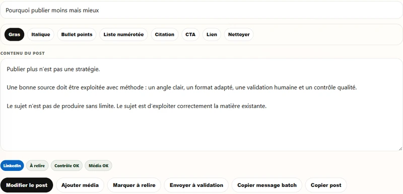 Extrait de l’éditeur Liquid Grid : texte modifiable, statut À relire et envoi à validation. Données d’exemple.
